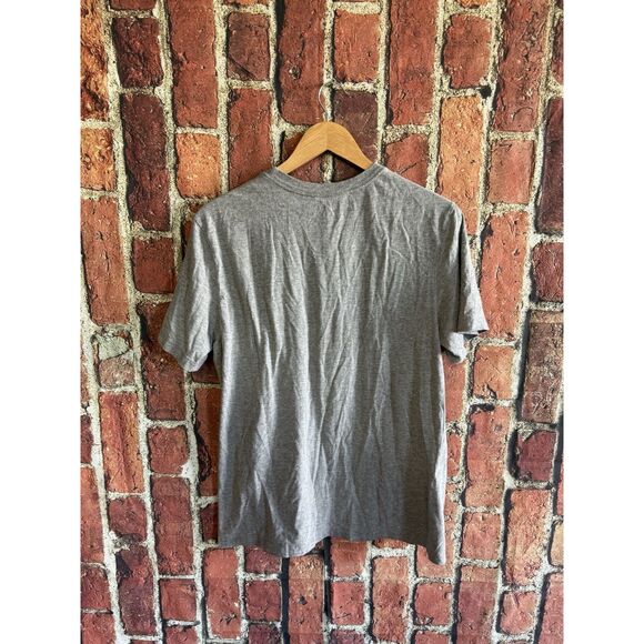 Nike Mens Gray Short Sleeve UCLA Bruins Short Sleeve Shirt Size Medium - Picture 2 of 3